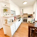 Lägenhet Stunning Luxury In Chiado 1br *