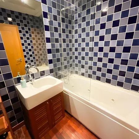 Appartement Stunning Luxury In Chiado 1br *