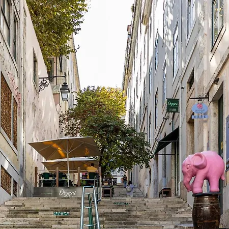 Stunning Luxury In Chiado 1br